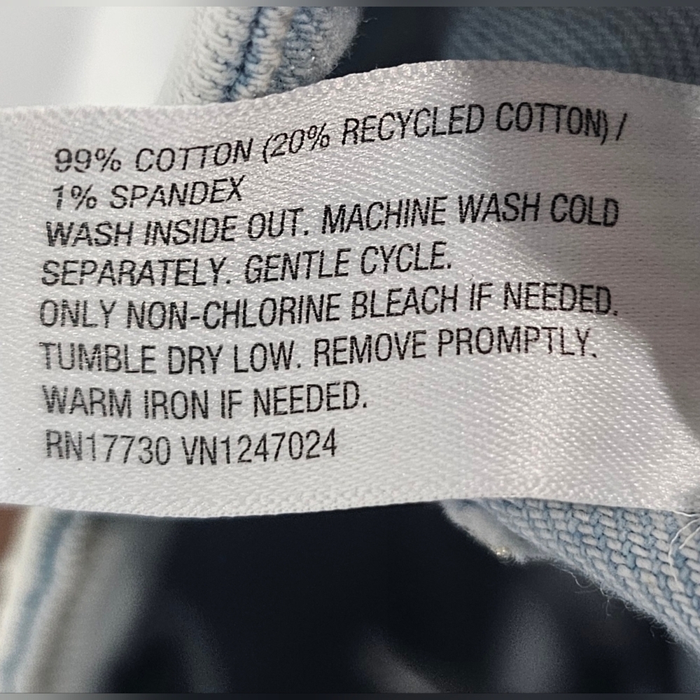 Wild Fable Womens Super High Rise Tapered Jeans Light Wash Size 2/27" Inseam NWT - Picture 11 of 11